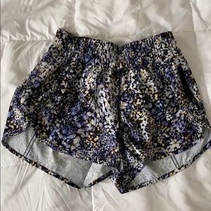 Lululemon Tracker Short V